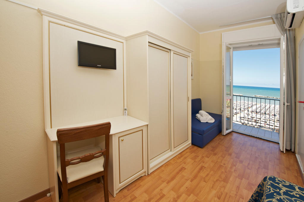 Hotel Garden Cattolica Kamer foto
