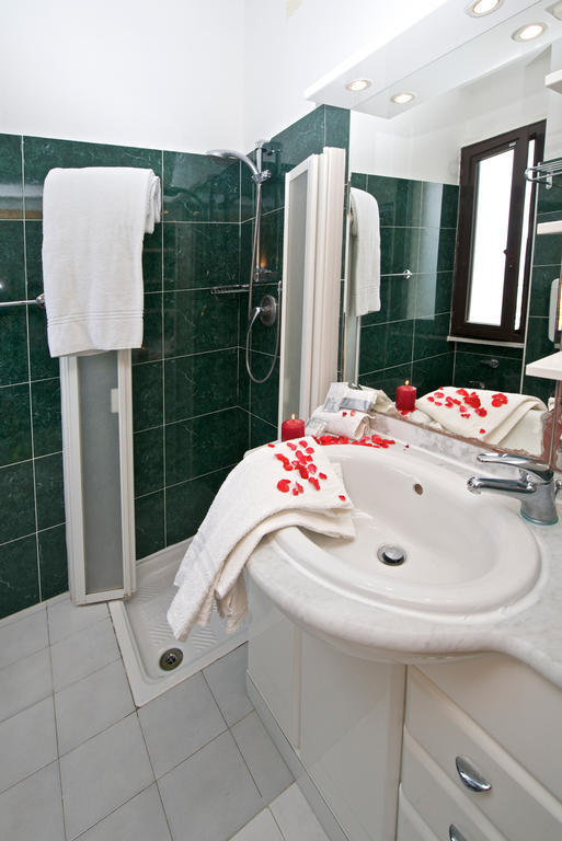 Hotel Garden Cattolica Kamer foto