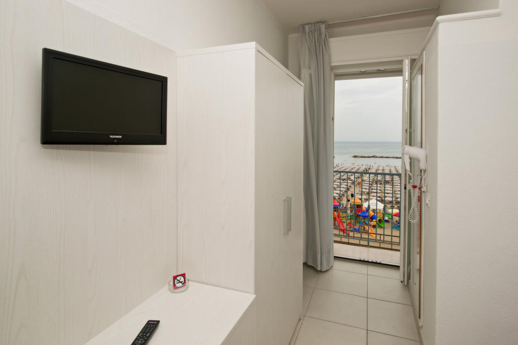 Hotel Garden Cattolica Kamer foto