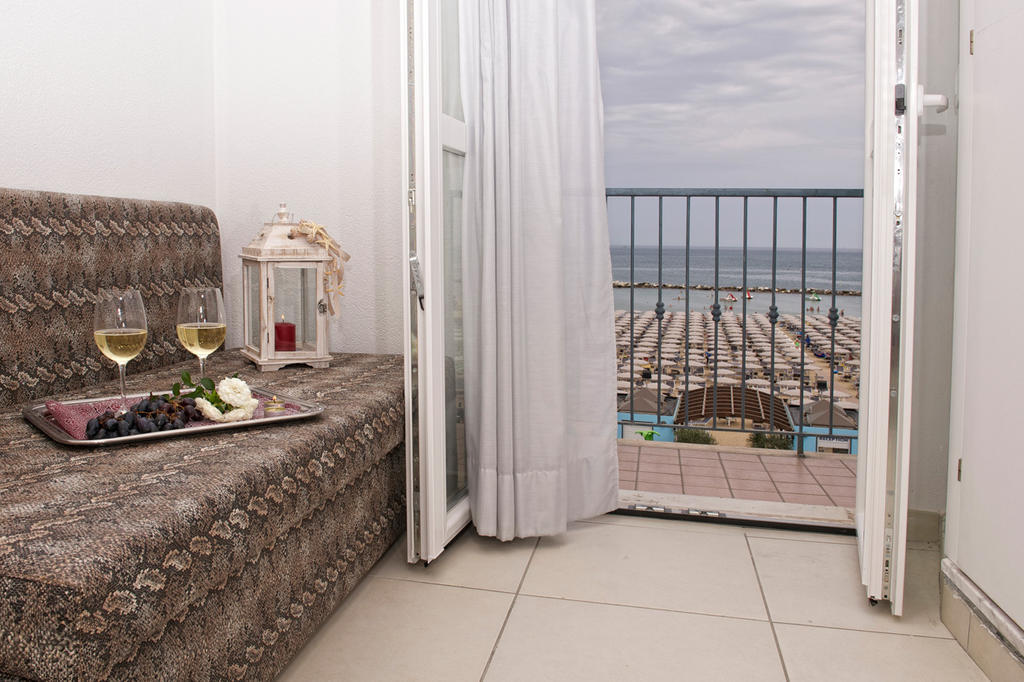 Hotel Garden Cattolica Kamer foto