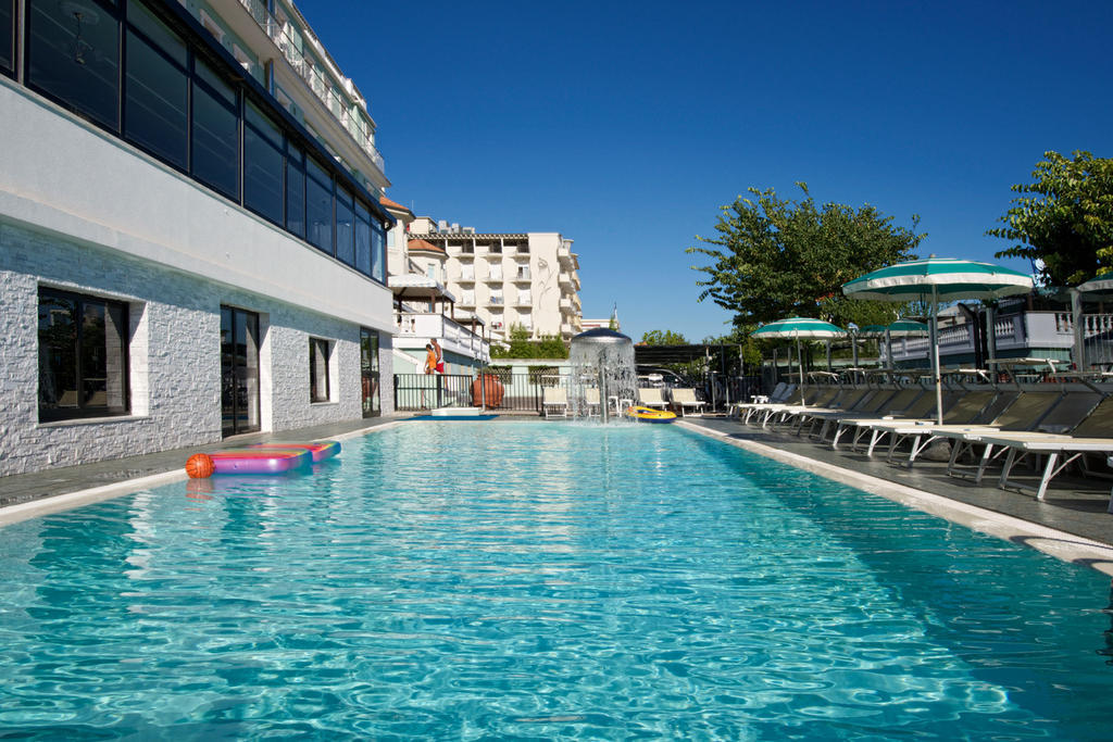 Hotel Garden Cattolica Buitenkant foto